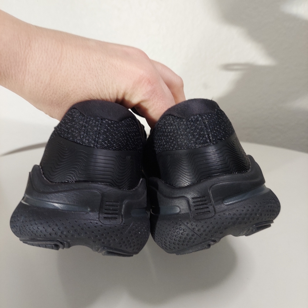 Brooks Ghost Max Black Running/Walking Impact Absorbing Sneakers WM Size USA 6 - Picture 10 of 15
